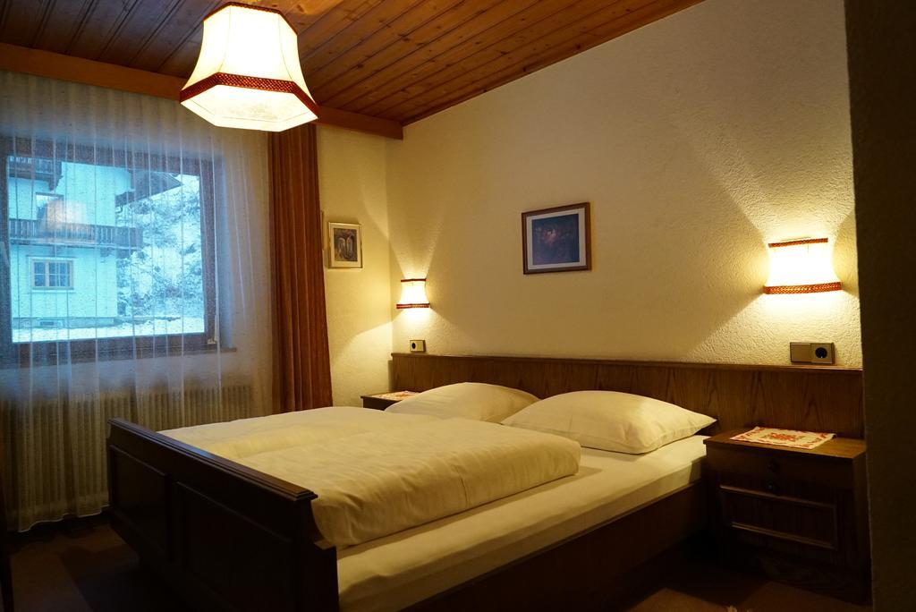 Hotel Gasthof Perfler Außervillgraten Pokoj fotografie